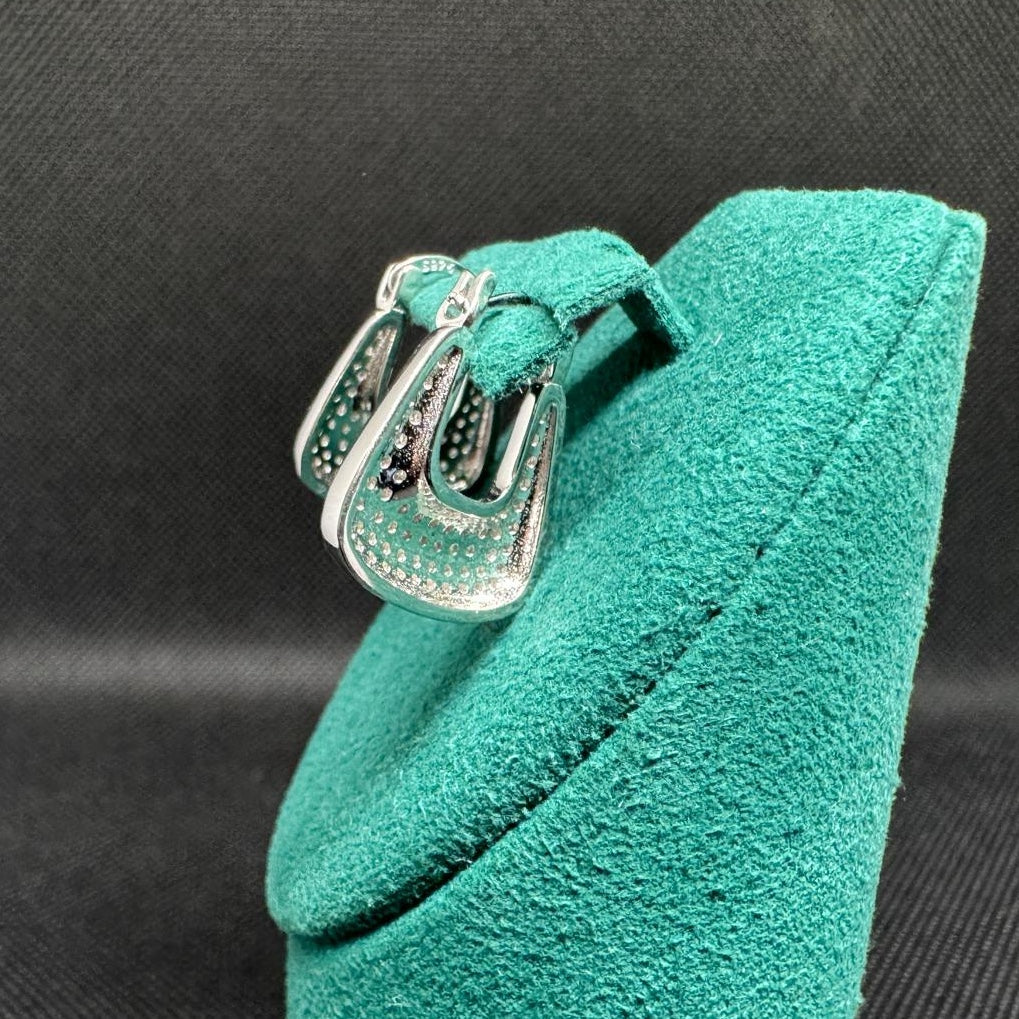 LUSO 92.5% Sterling Silver Elysian Spark Huggie Earrlings