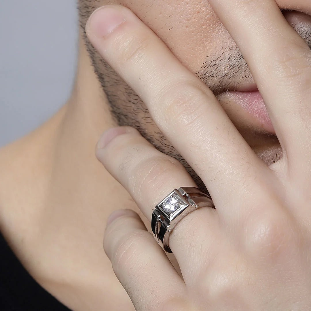 LUSO 92.5% Pure Sterling Silver Stardom Mens Ring