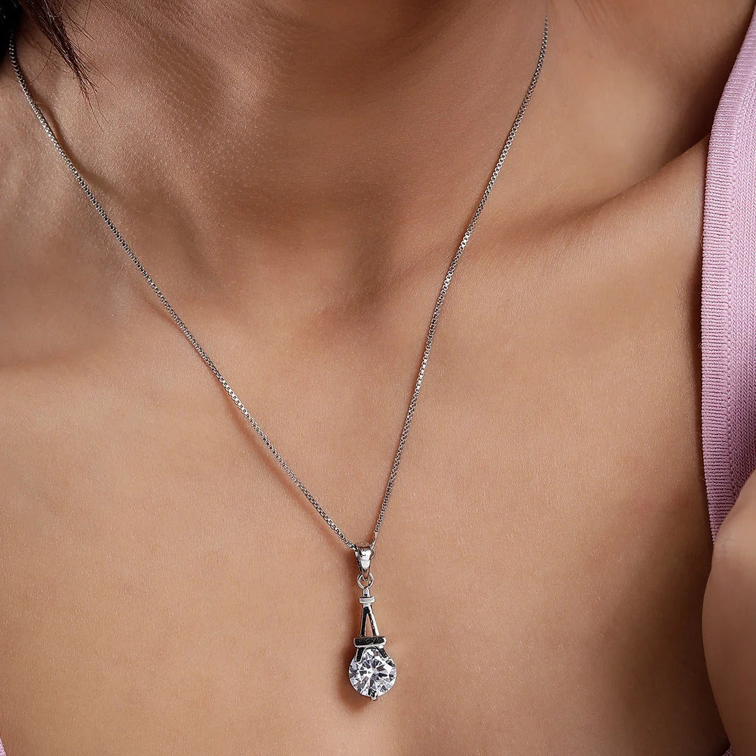 LUSO 92.5% Pure Sterling Silver Eiffel Tower Luxury Pendant with chain