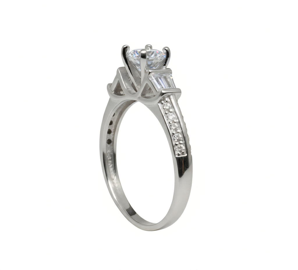 LUSO 925 Sterling Silver Solitaire Ring With Round Brilliant Cut Crystal